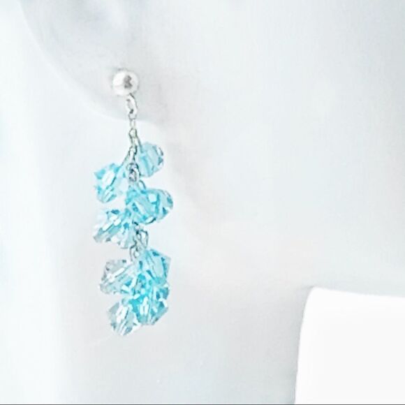 Sky blue faceted crystal sterling dangling earrings pierced - Picture 2 of 6